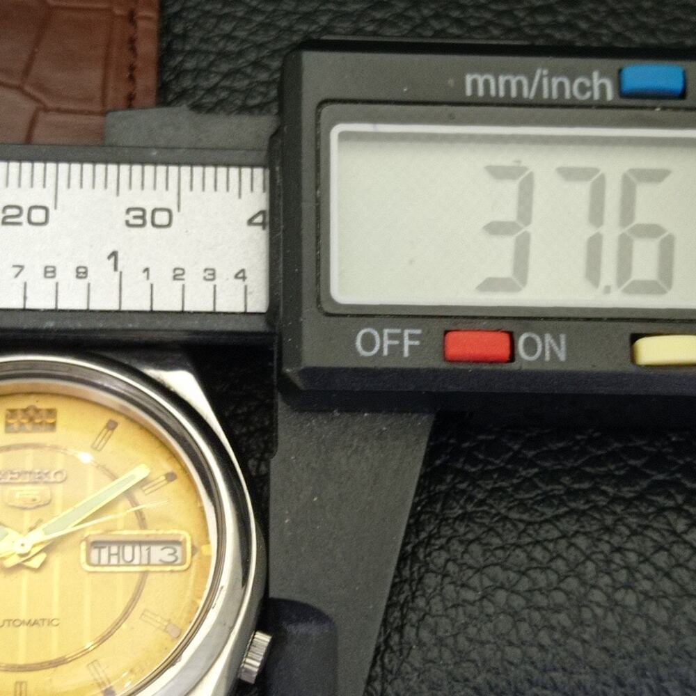 Vintage 1993 Seiko Automatic Mens Silver Watch W/daydate & Gold accents - Picture 7 of 10